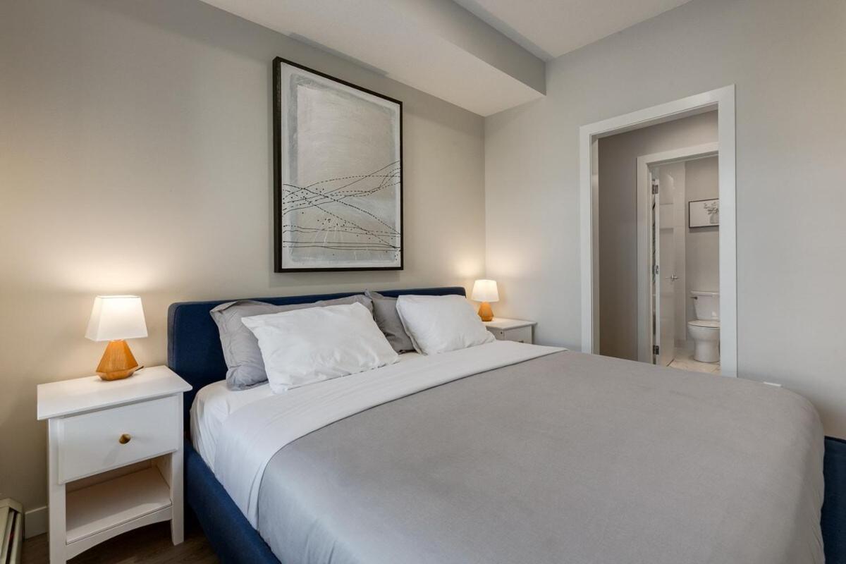 Apartment Free Underground Parking, Pet Friendly *