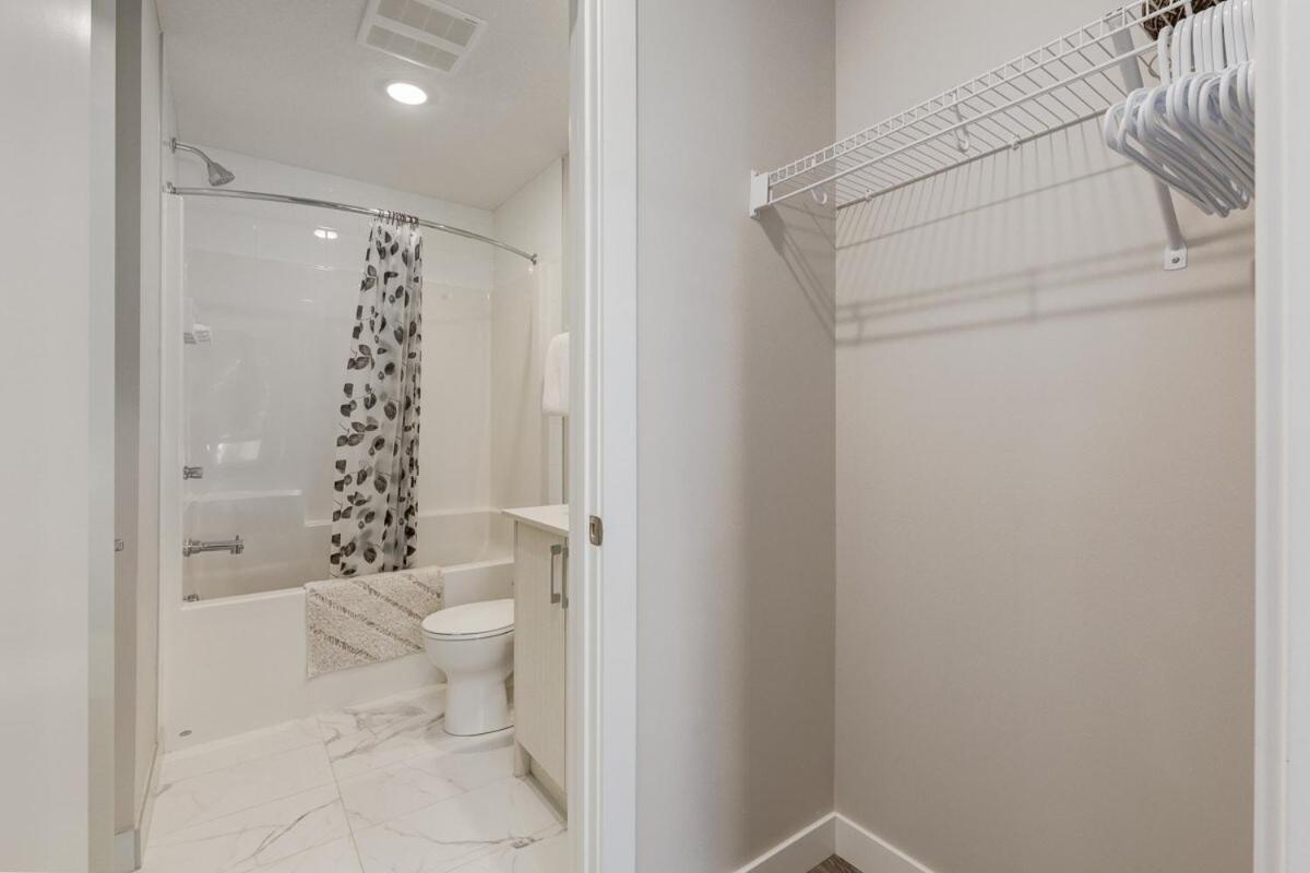 Apartment Free Underground Parking, Pet Friendly