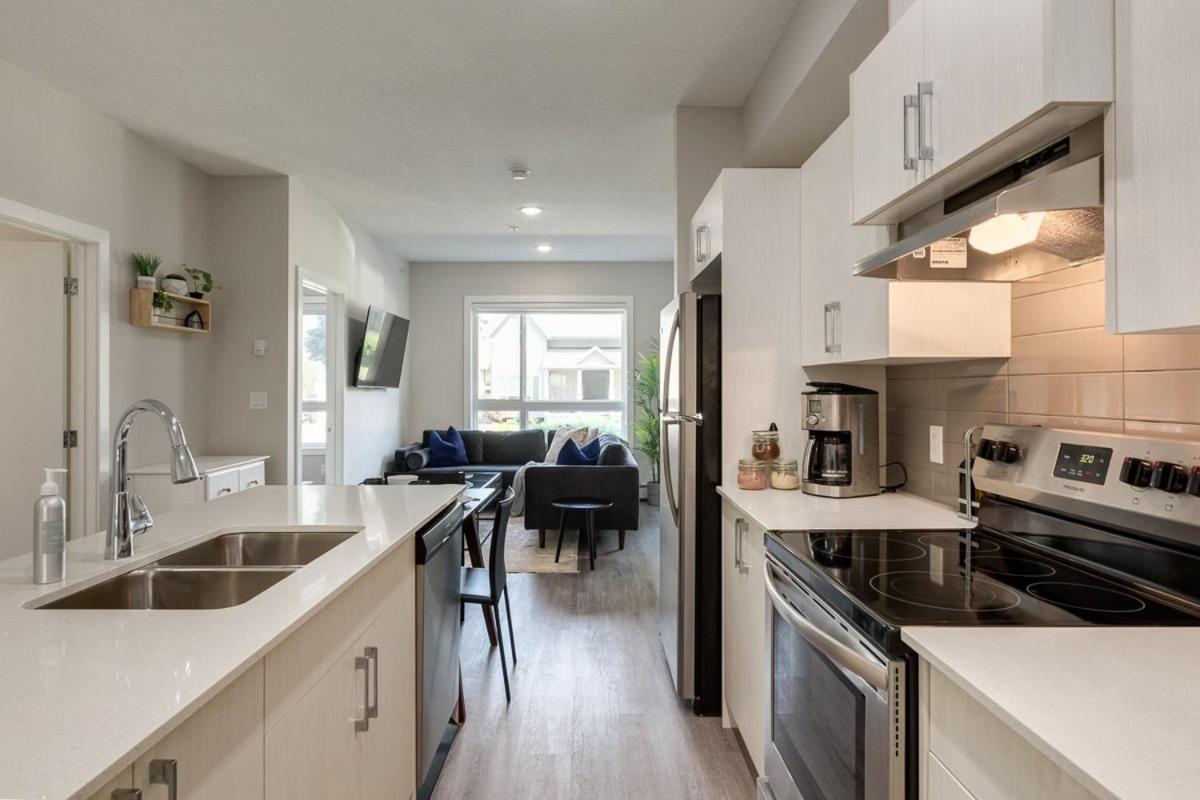 Free Underground Parking, Pet Friendly Apartment Calgary